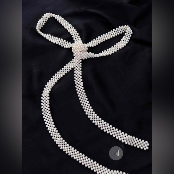 Scarf Pearl Necklace - Picture 4 of 7